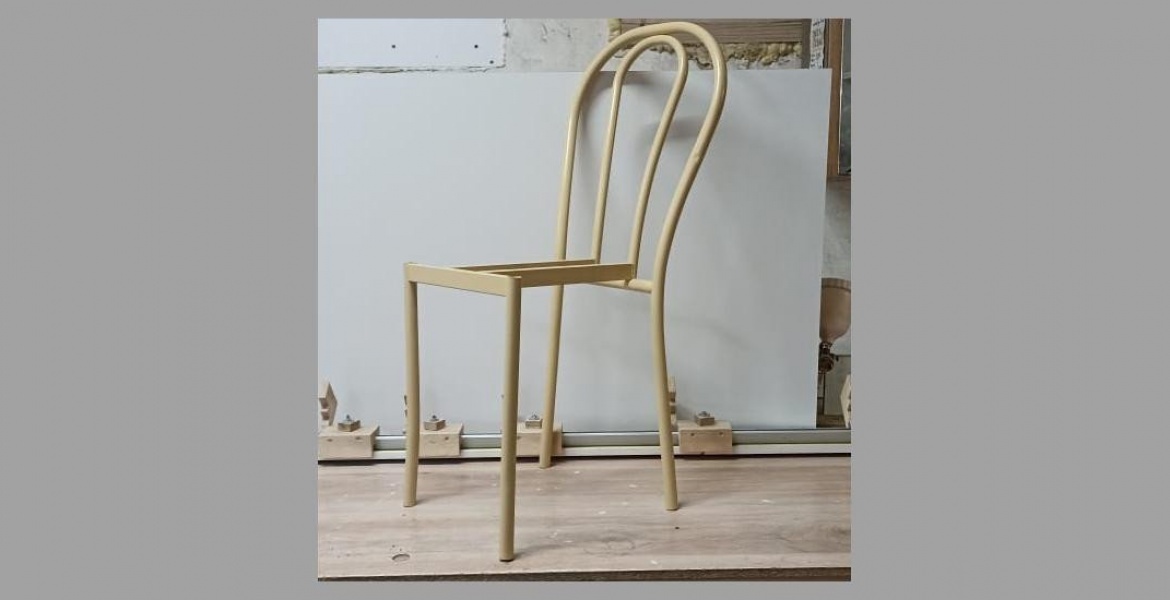Бежевый каркас Стула