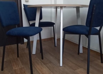 Стол со стульями дешево.