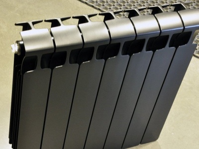 Радиатор Би металлический 