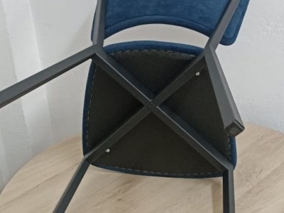 Покраска стула с крестовиной черный муар